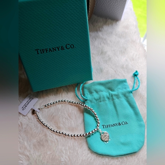 NWT Tiffany & Co. Silver Return to Tiffany Tiffany Blue Heart Tag Bead Bracelet - Picture 1 of 6